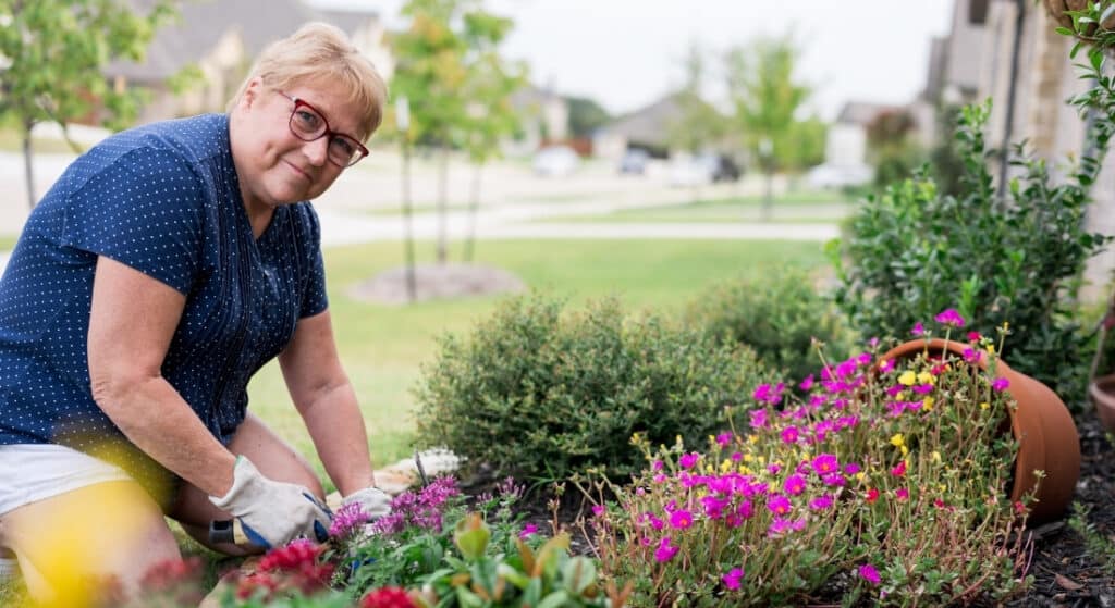 Jackie Lipscomb loves tending her garden in Midlothian.