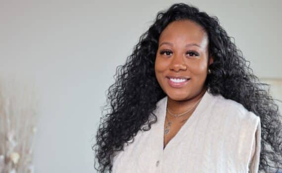 Kashmiere Culberson was born without arms at Methodist Dallas and returned to deliver her own baby.